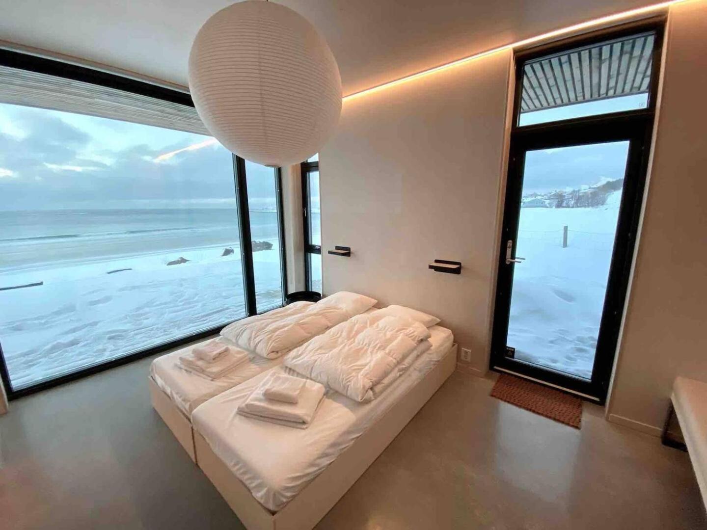 Exclusive Beach House Ramberg - Your Private Oasis Luaran gambar
